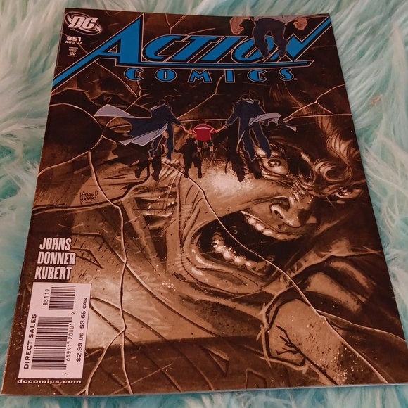 Action Comics DC comics  #11 and # 851 New - Picture 3 of 3